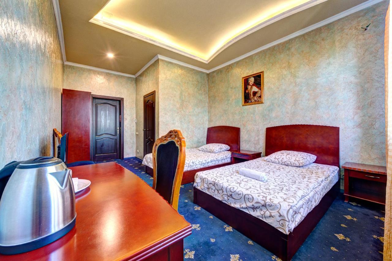 Hotel Kiev Lomakin Экстерьер фото